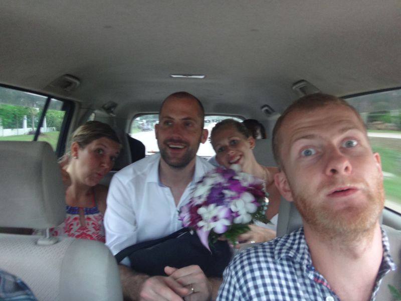 auf geht´s zum Hochzeitsessen  